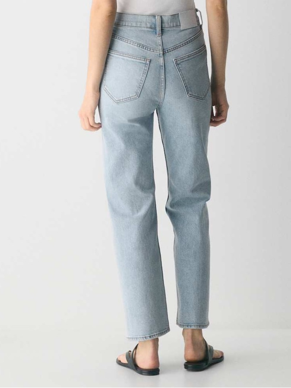 DENIM FORUM Aritzia size 29 The Arlo Light Wash High-Rise Straight Jeans - Women